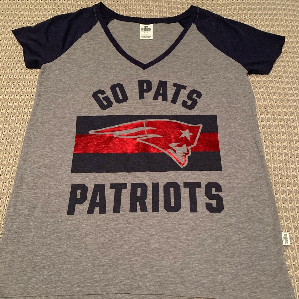VS Pink patriots t-shirt//NWOT